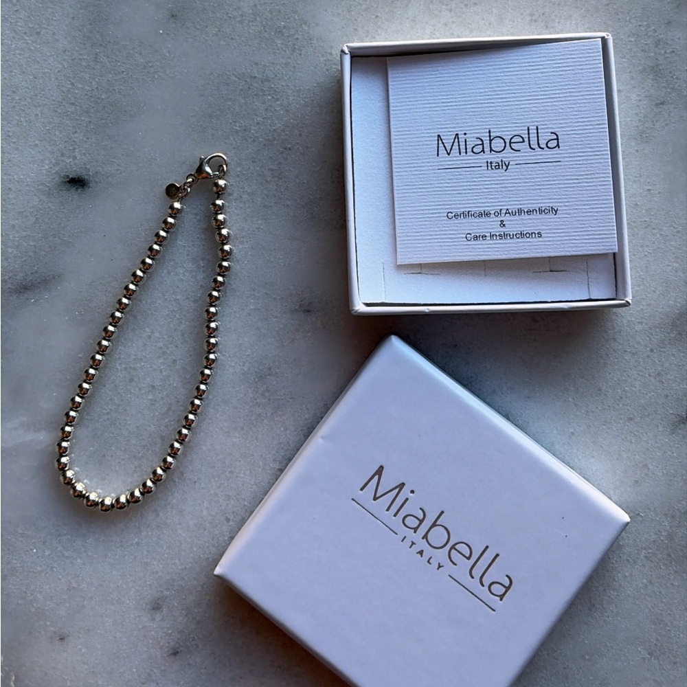 Mirabella Brand Sterling Silver 4mm Bead
Bracelet
7.5" long